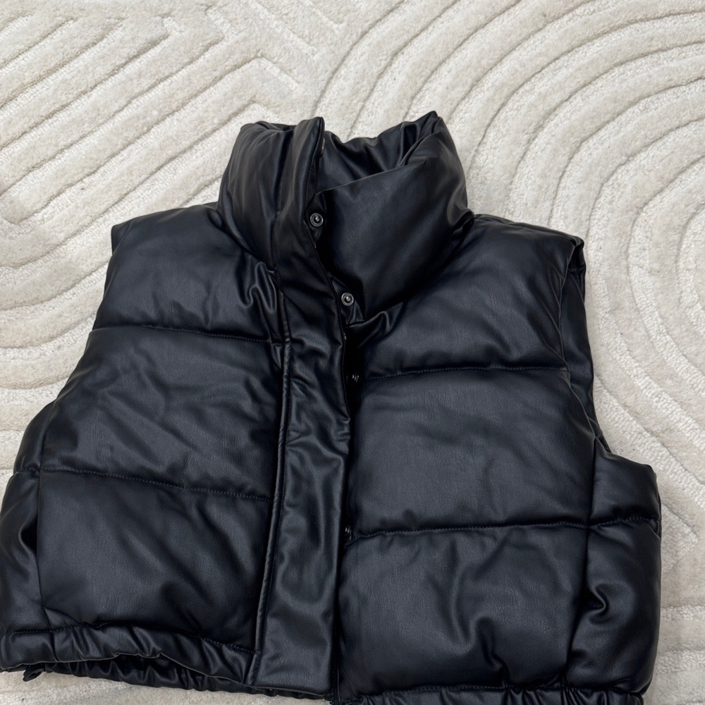 Zara Black Puffer Vest